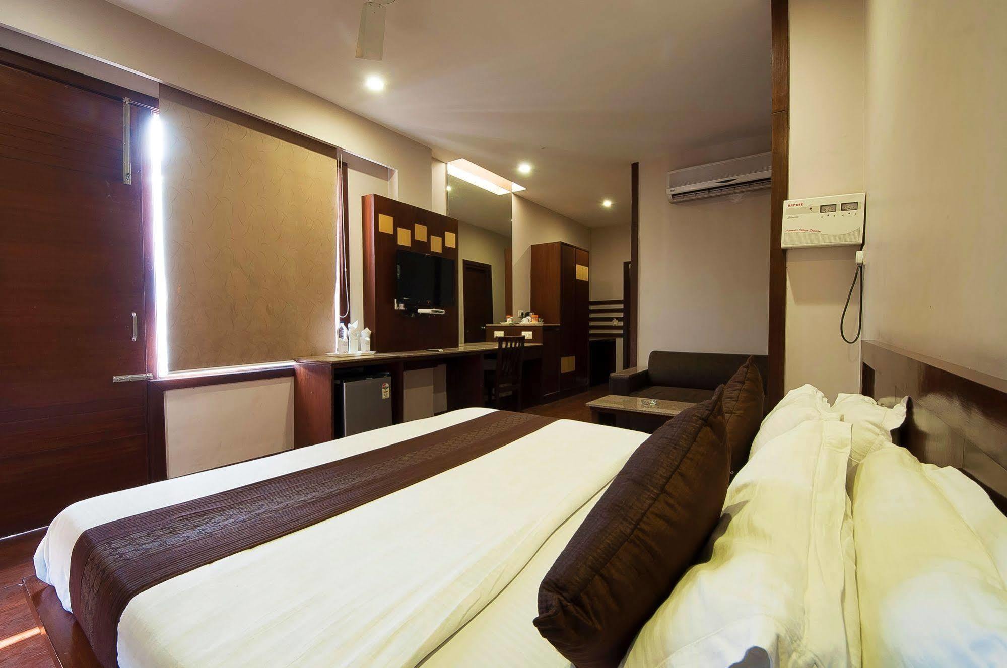 Fabhotel Basera 阿姆利则 外观 照片